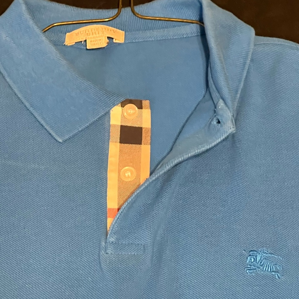 Men’s Burberry polo